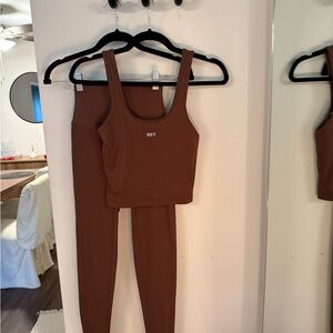 SET Active - Brown Tank and Leggings Set - Sportbody